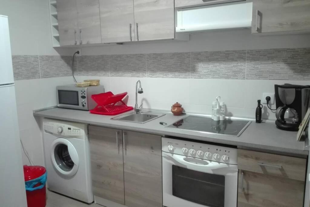 Vivienda Vacacional El Molino Argamasilla De Alba Bagian luar foto
